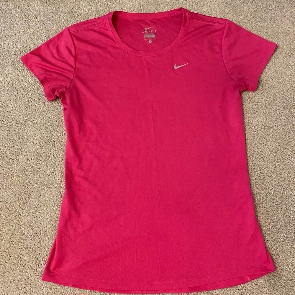 Nike Womens Tee